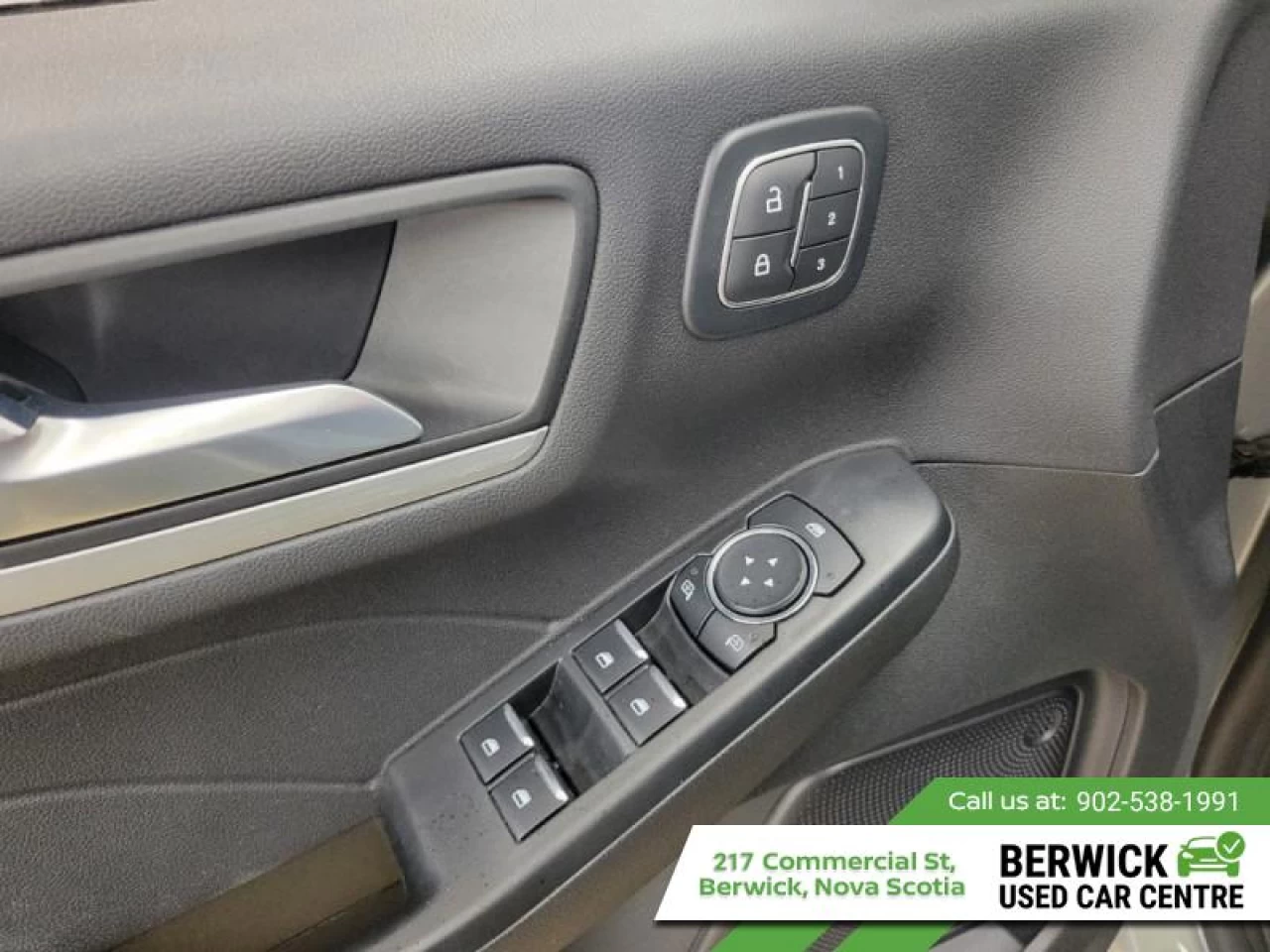 2024 Ford Escape Platinum Main Image