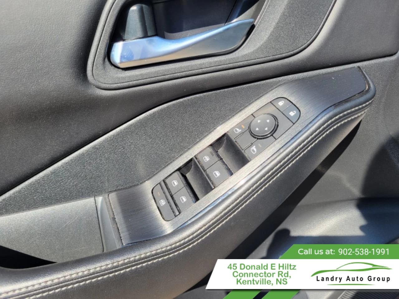 2024 Nissan Rogue SV Moonroof Main Image