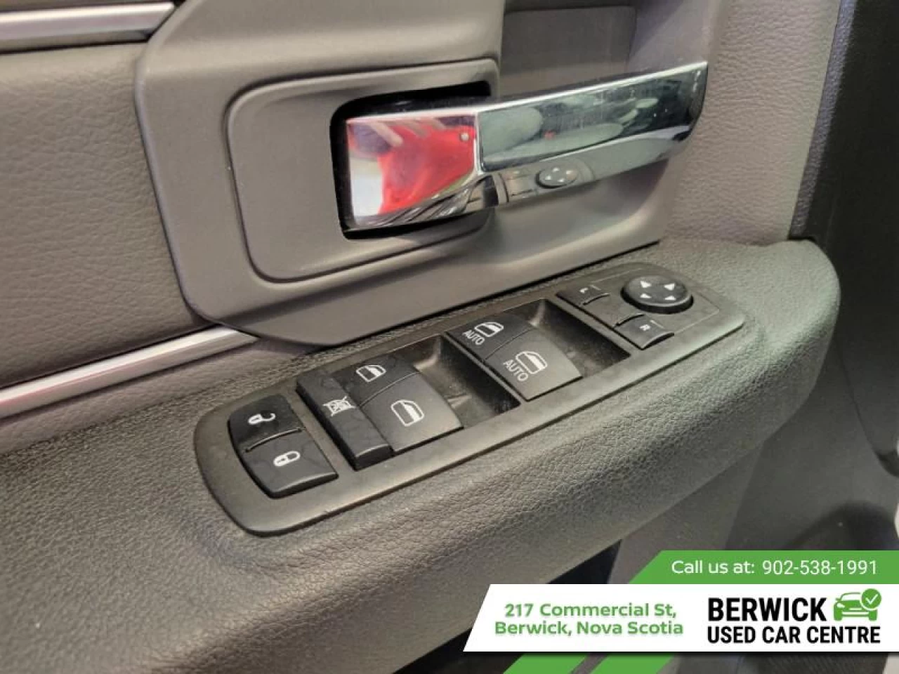 2022 Ram 1500 Classic SLT Main Image