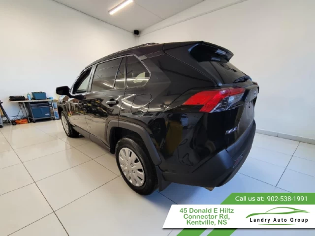 Toyota RAV4 FWD LE 2019