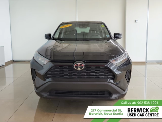 Toyota RAV4 LE 2025