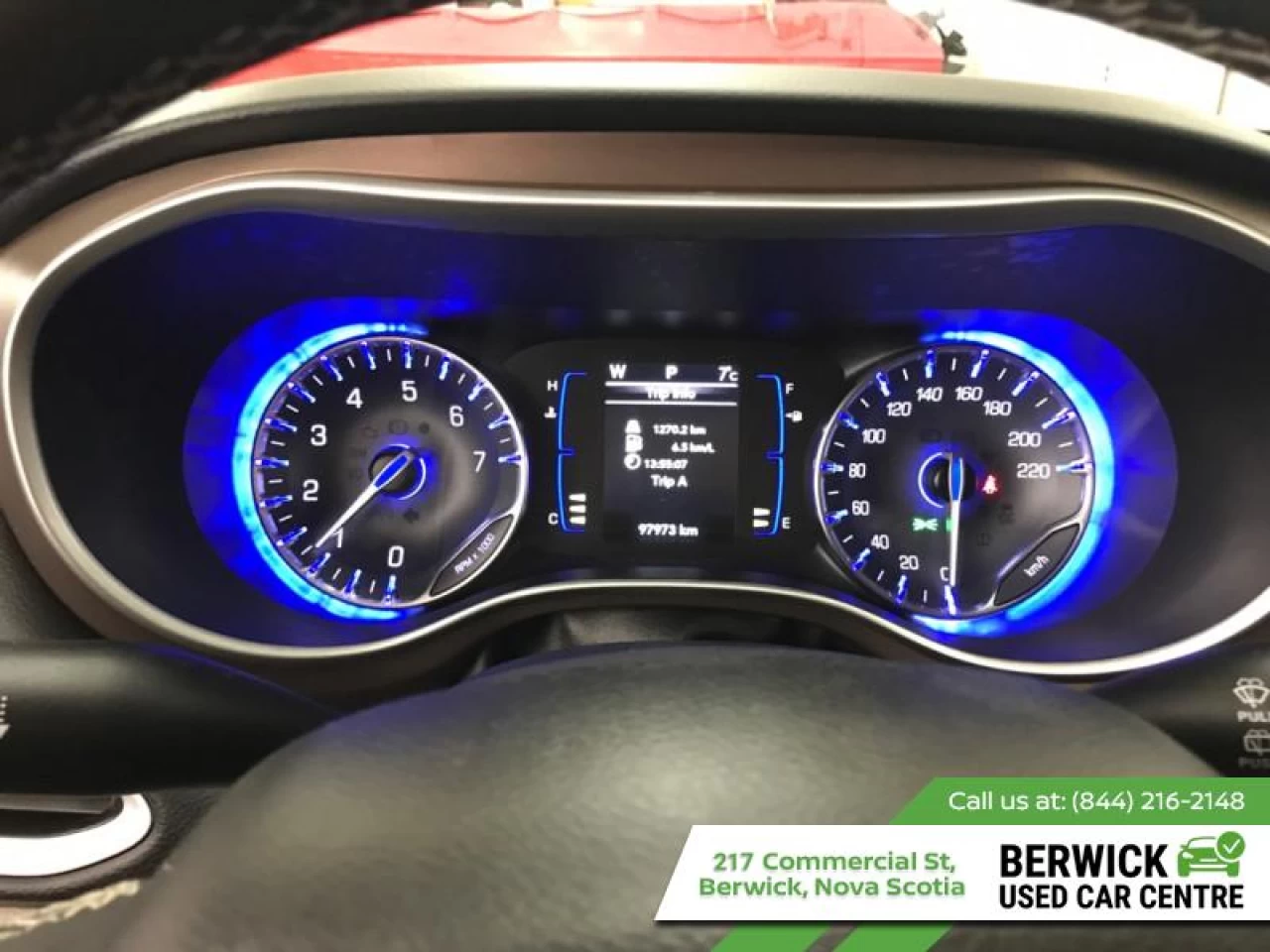 2022 Chrysler Grand Caravan SXT Main Image