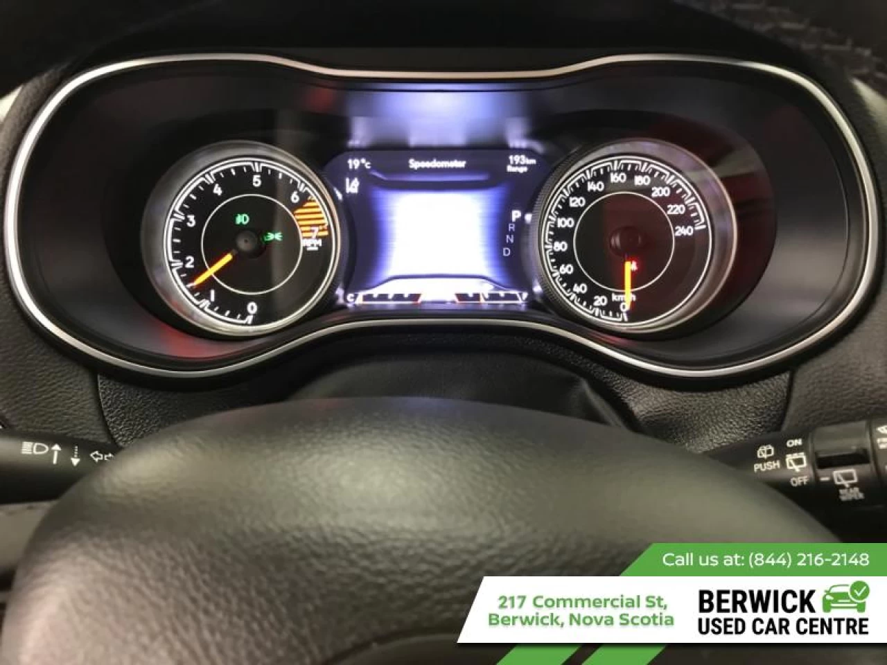 2023 Jeep Cherokee Altitude Main Image