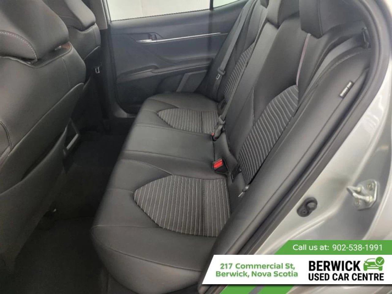 2023 Toyota Camry SE Main Image