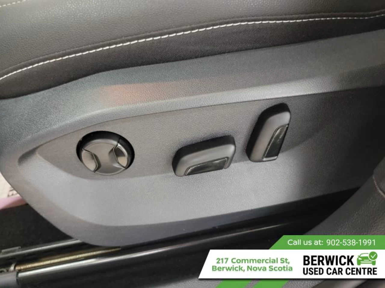 2024 Volkswagen Taos Comfortline 4MOTION Main Image