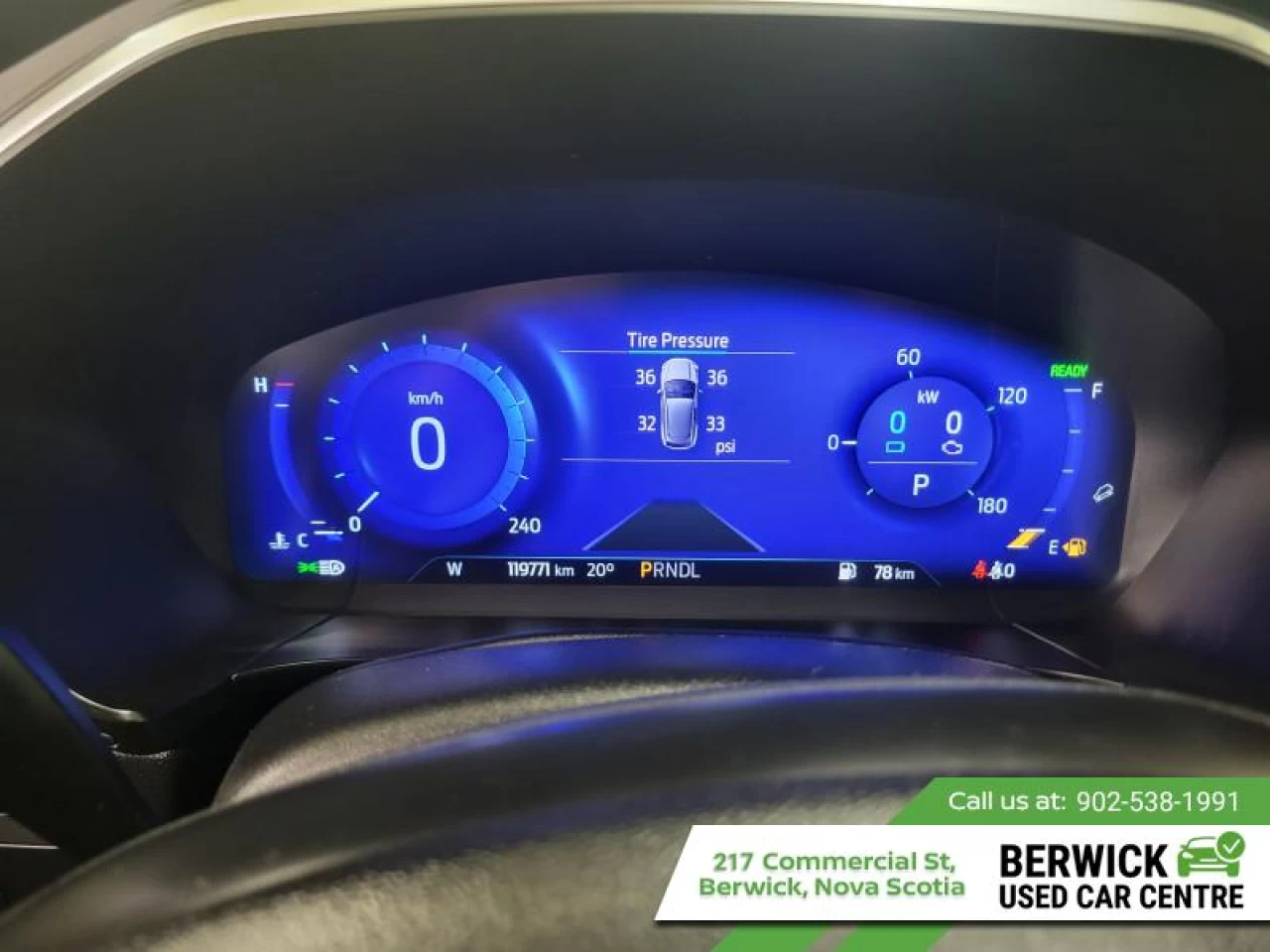 2020 Ford Escape Titanium Hybrid 4WD Main Image