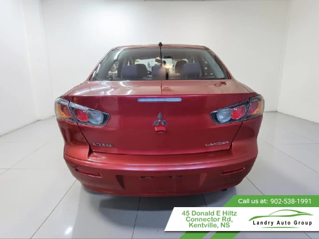 Mitsubishi Lancer ES 2017