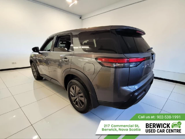 Nissan Pathfinder S 2022