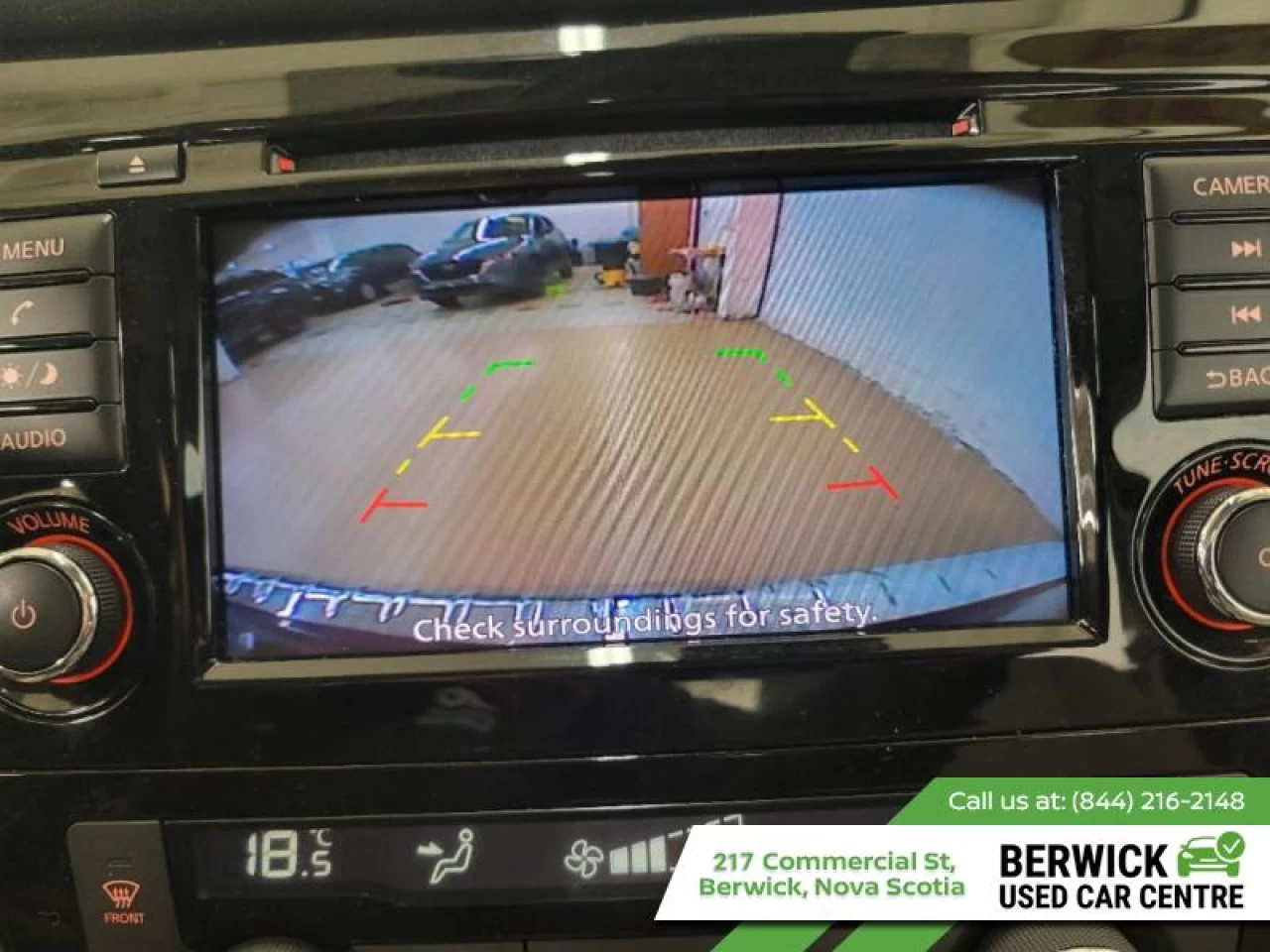 2023 Nissan Qashqai SV AWD Main Image