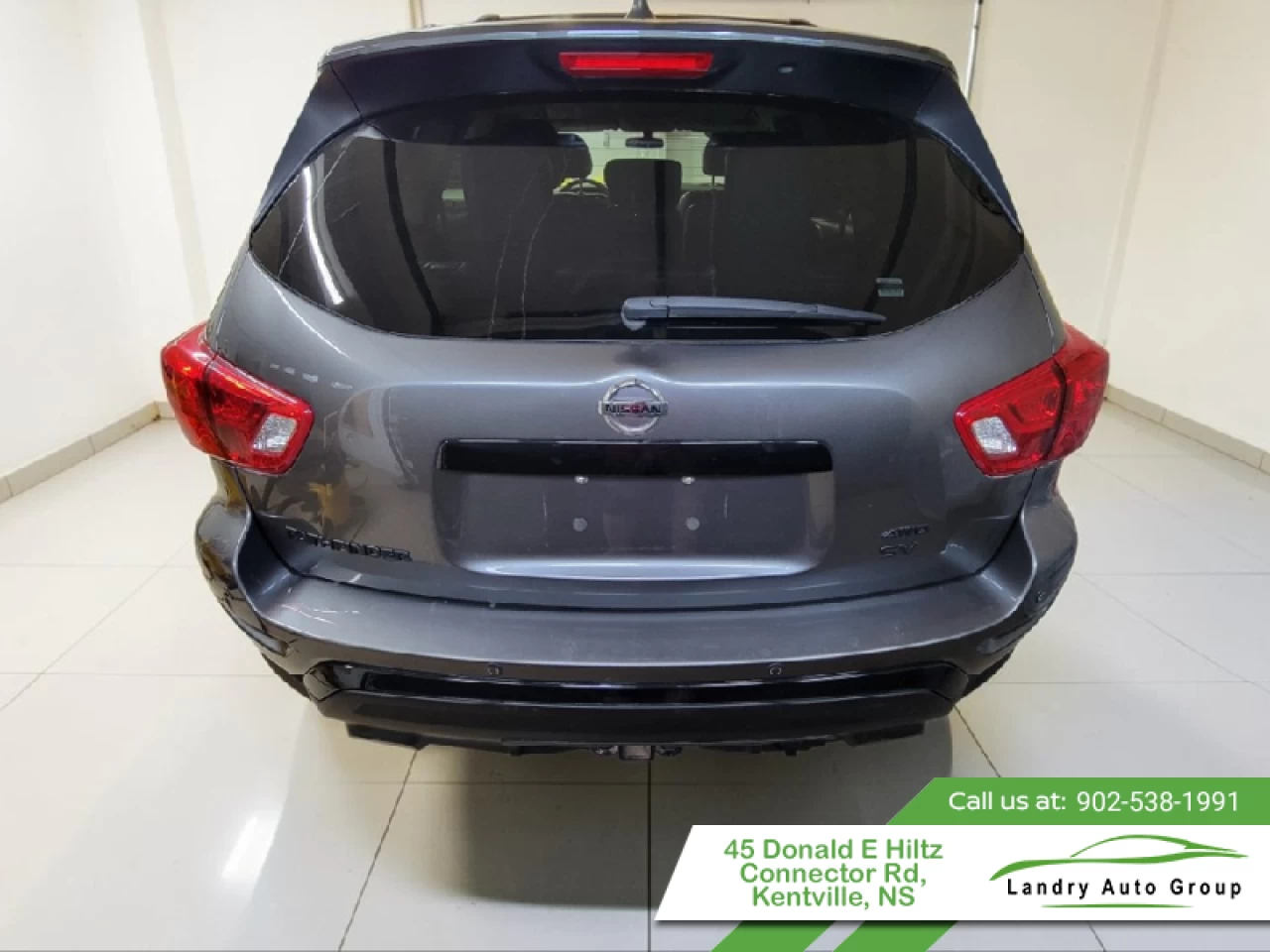 2020 Nissan Pathfinder SV Tech Main Image
