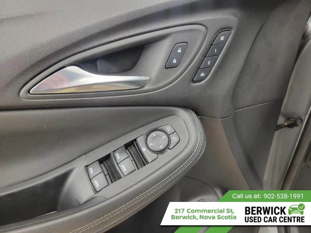 2023 Buick Encore GX Essence Main Image