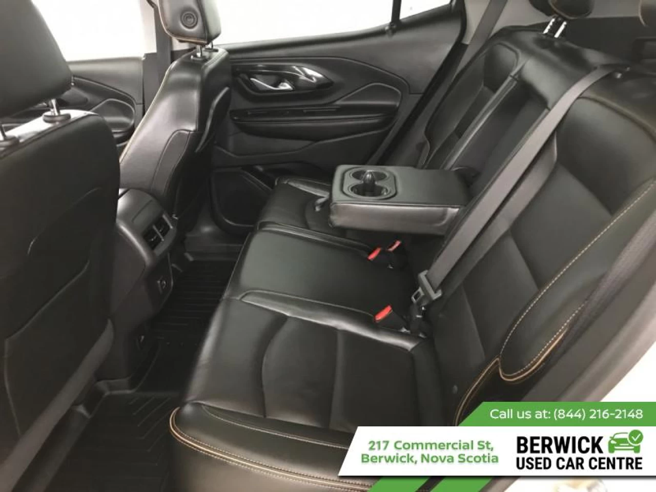 2022 GMC Terrain AT4 Main Image