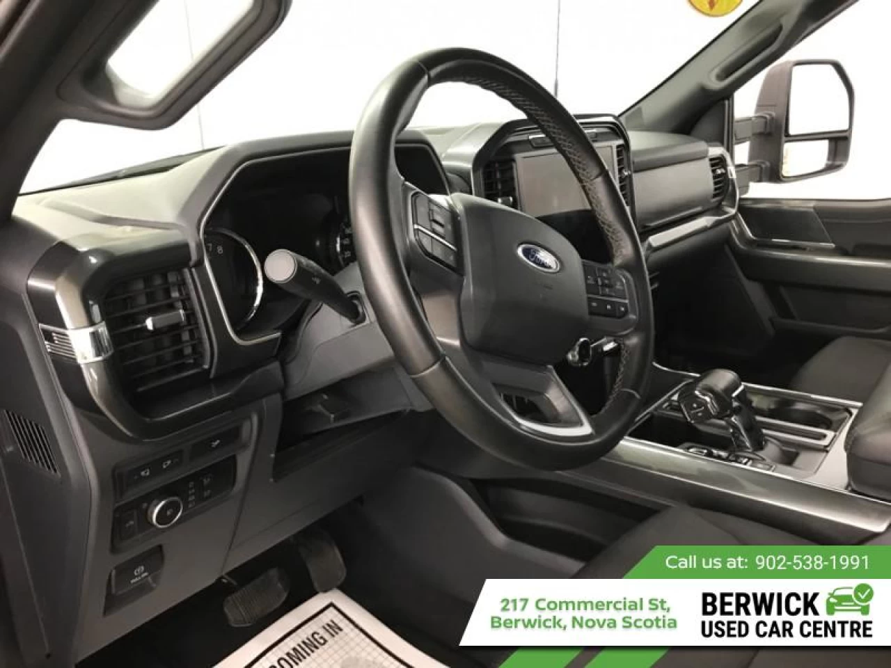 2023 Ford F-150 XLT Main Image