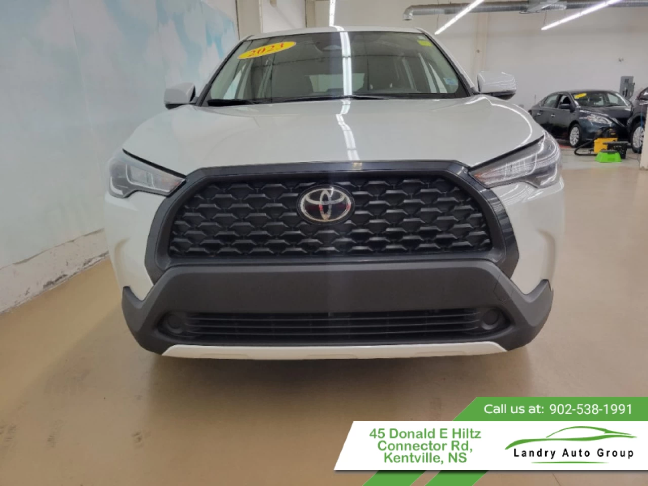 2023 Toyota Corolla Cross LE AWD Main Image