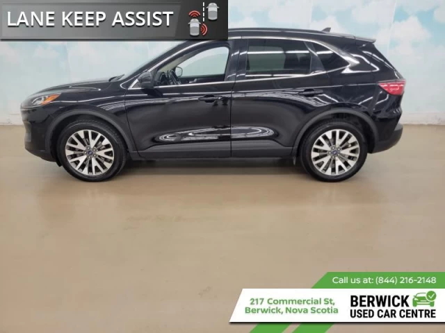 Ford Escape Titanium Hybrid 4WD 2020