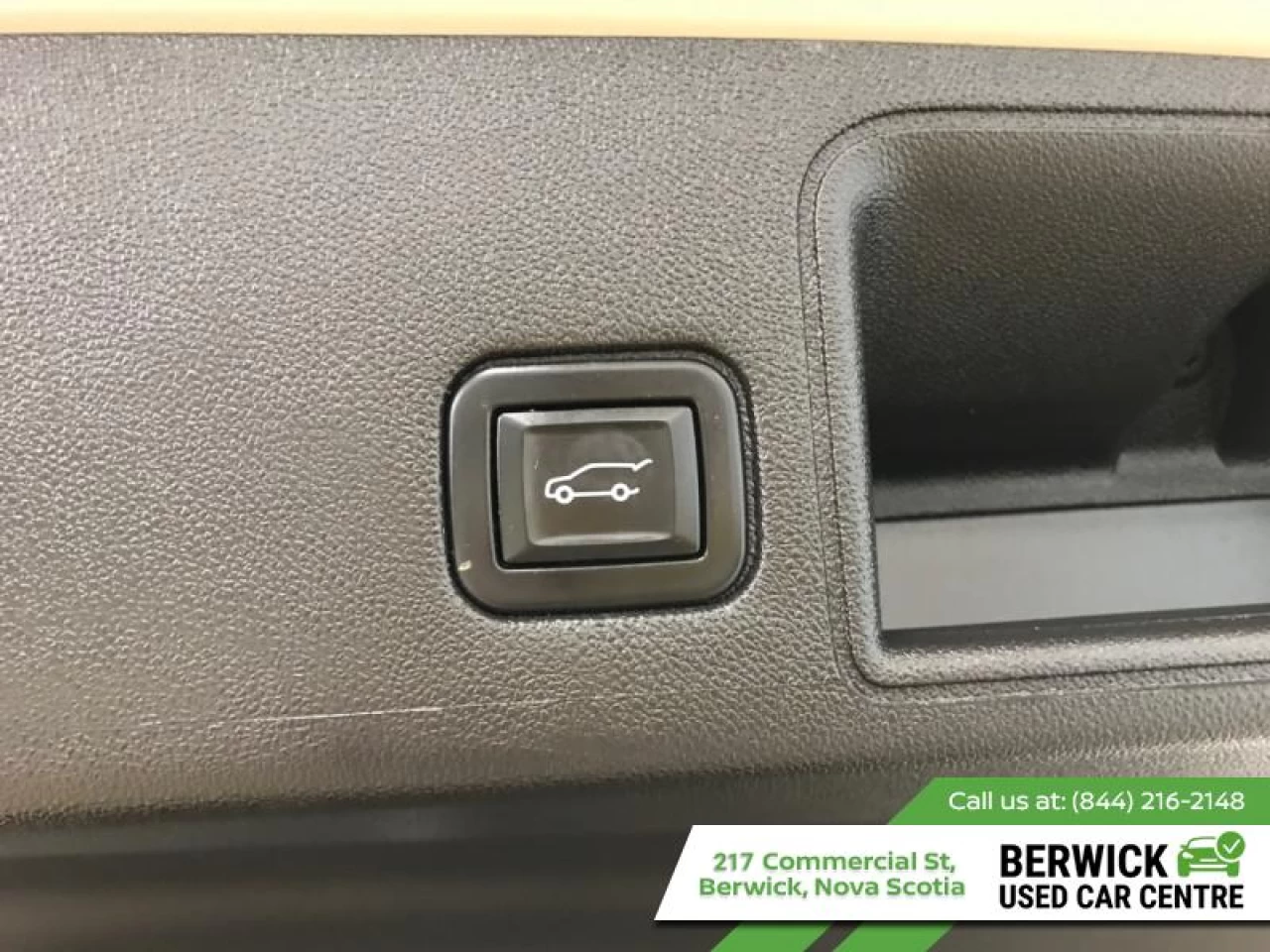 2022 GMC Terrain AT4 Main Image