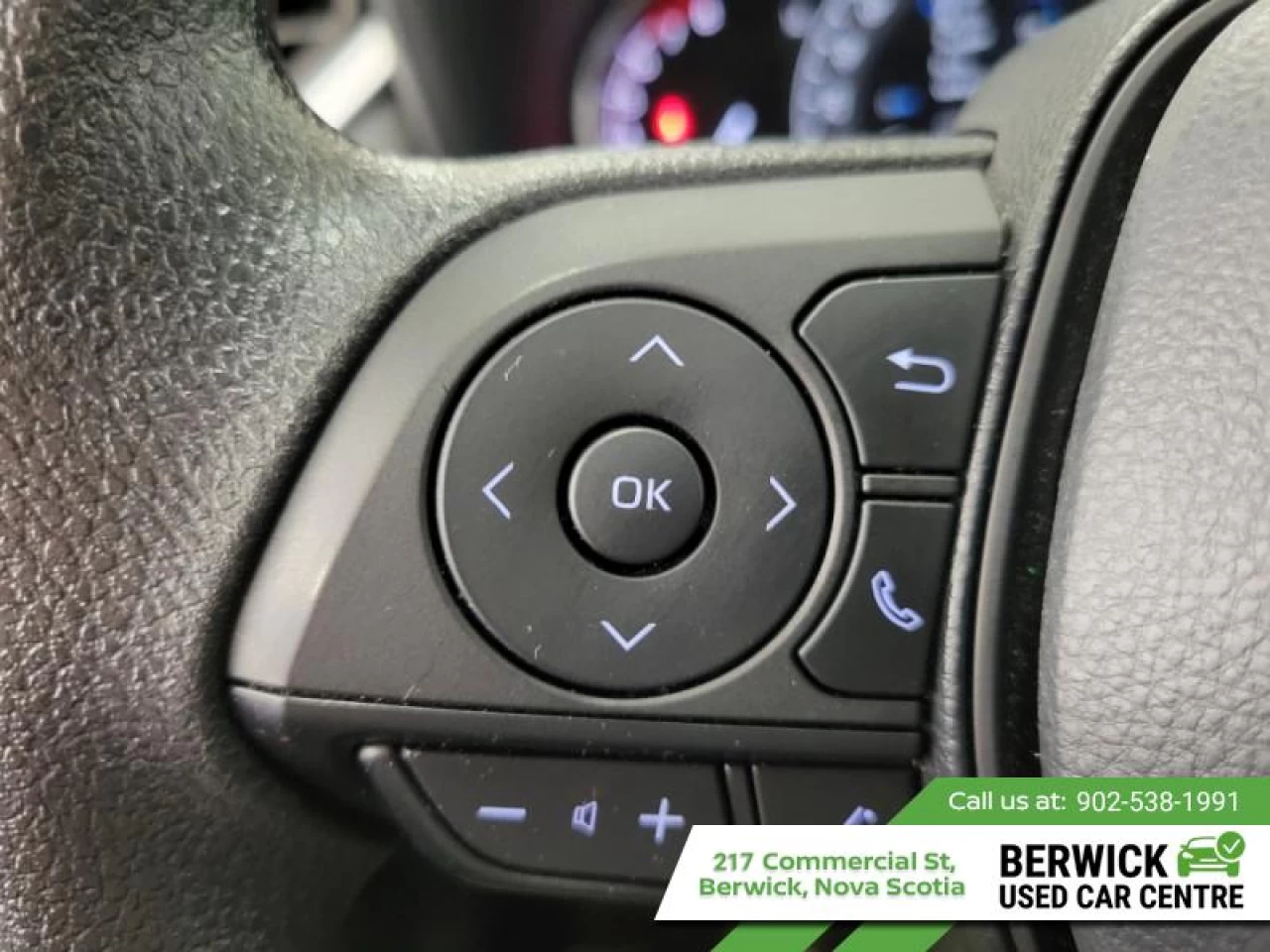 2025 Toyota RAV4 LE Main Image