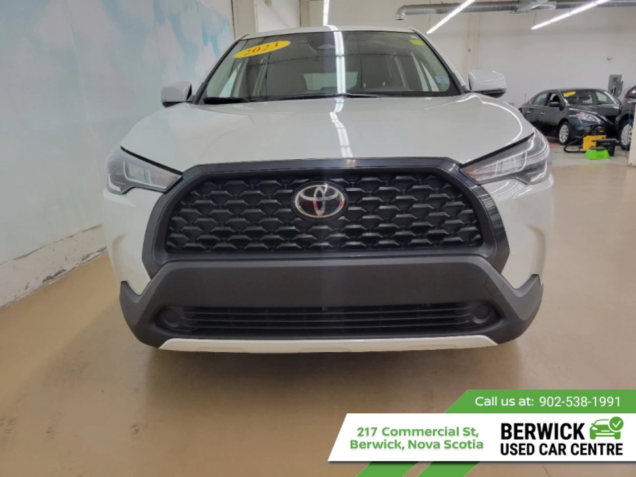 2023 Toyota Corolla Cross LE AWD Main Image