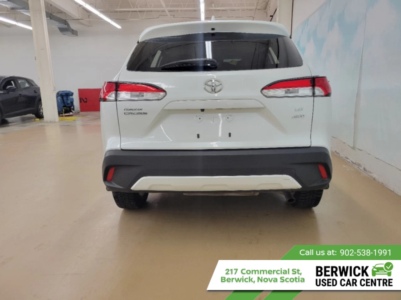 2023 Toyota Corolla Cross LE AWD Main Image