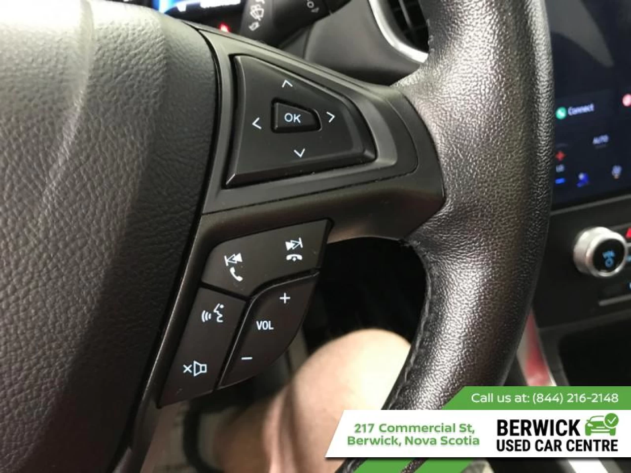 2022 Ford Edge Titanium Main Image
