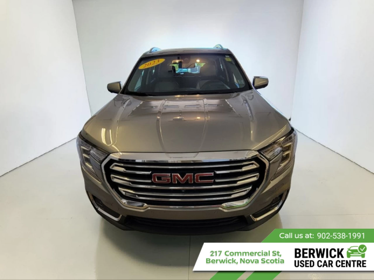 2023 GMC Terrain SLT Main Image