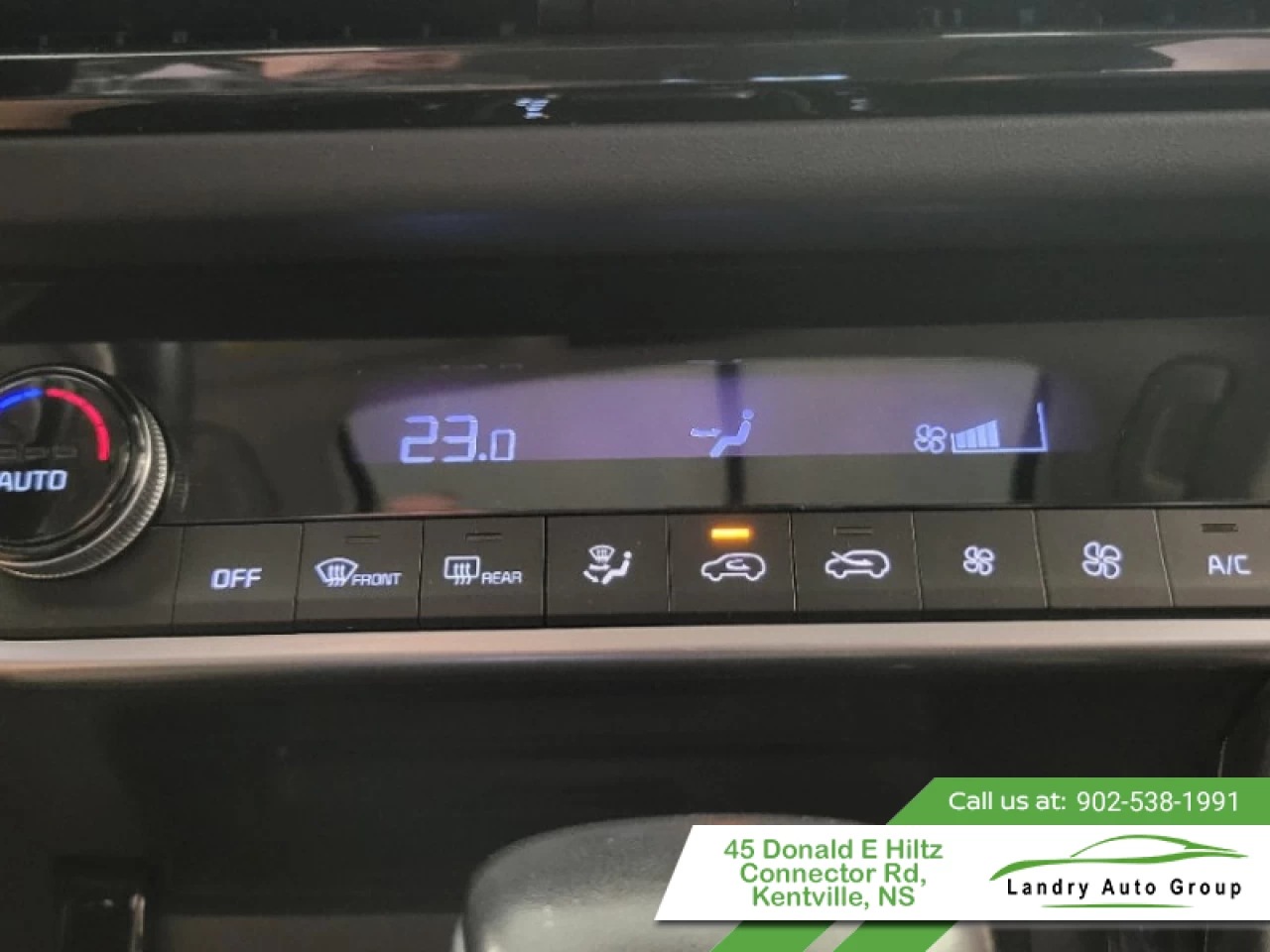 2023 Kia Seltos SX Turbo AWD w/Black Interior Main Image