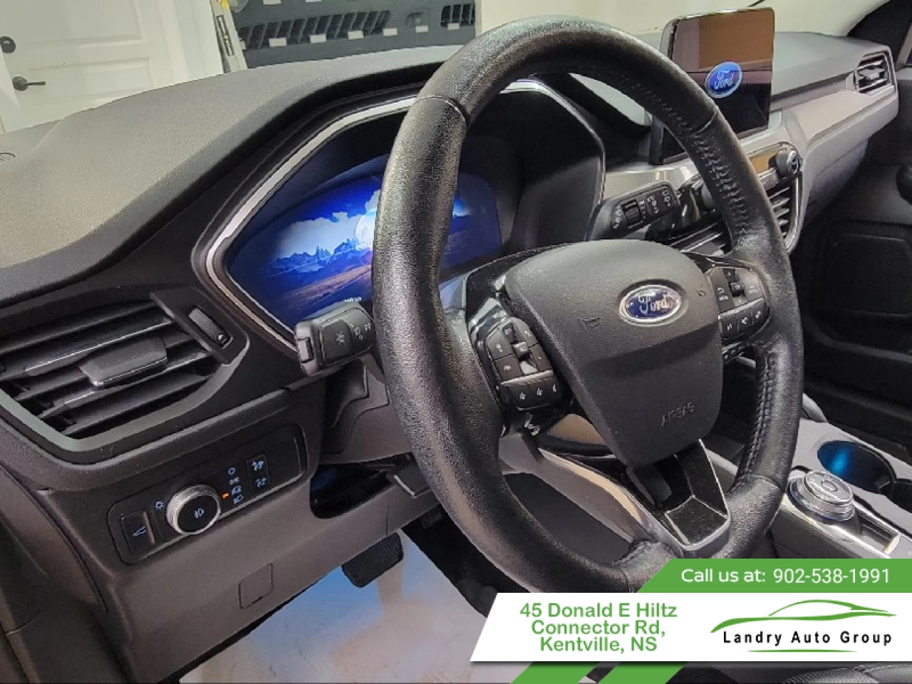 2021 Ford Escape titanium Main Image