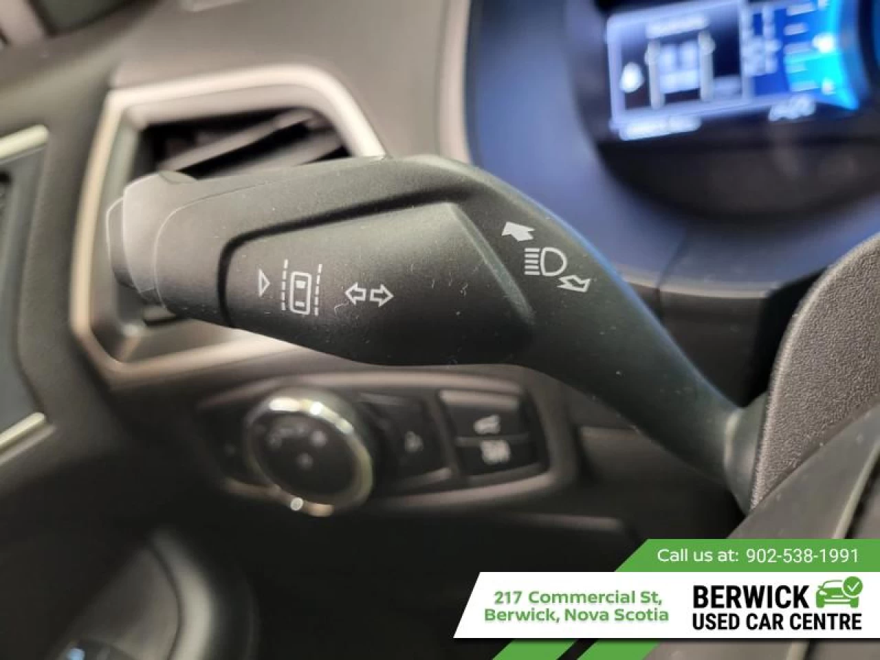 2024 Ford Edge SEL Main Image