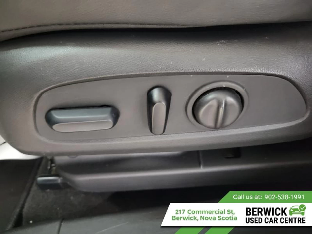 2023 Buick Encore GX Essence Main Image