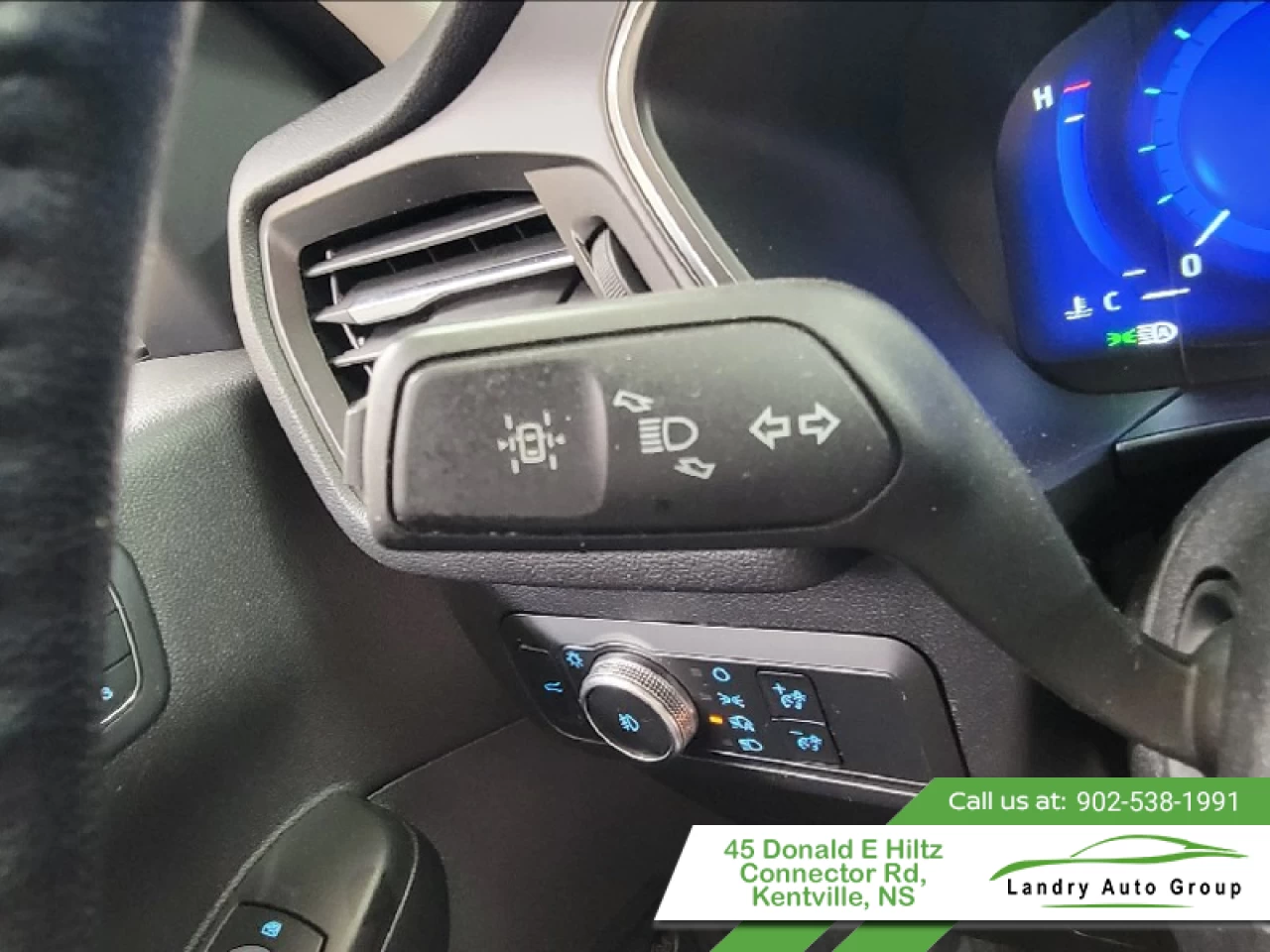 2021 Ford Escape titanium Main Image