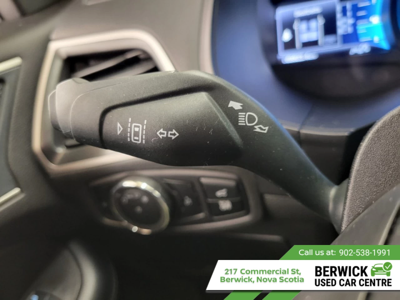 2024 Ford Edge SEL Main Image