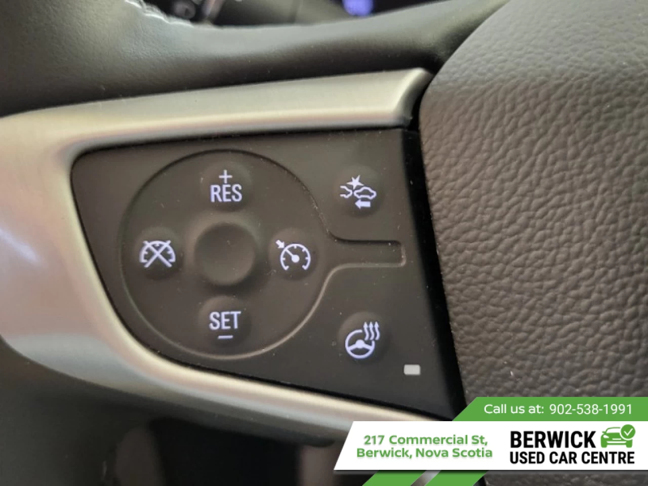 2023 GMC Terrain SLT Main Image