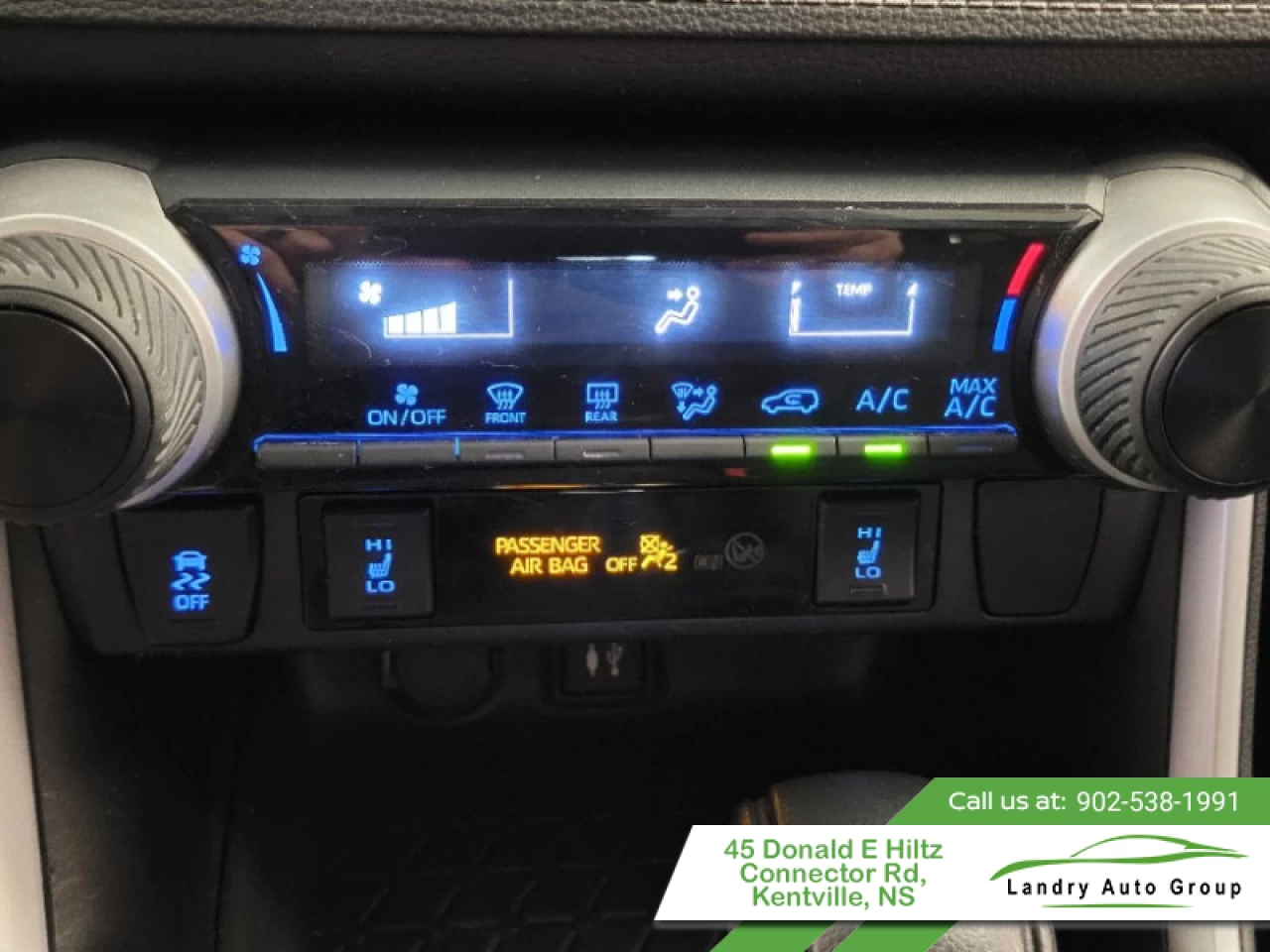2019 Toyota RAV4 FWD LE Main Image
