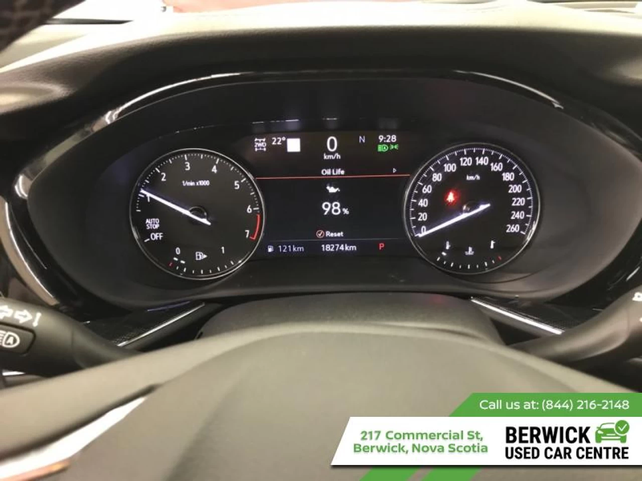2022 Buick Envision Essence Main Image