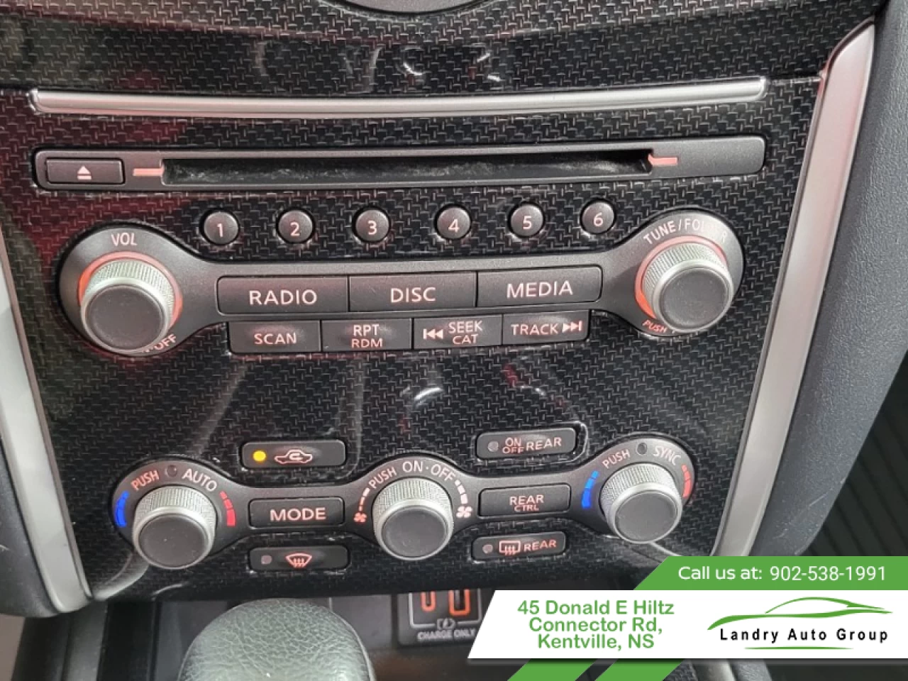 2020 Nissan Pathfinder SV Tech Main Image