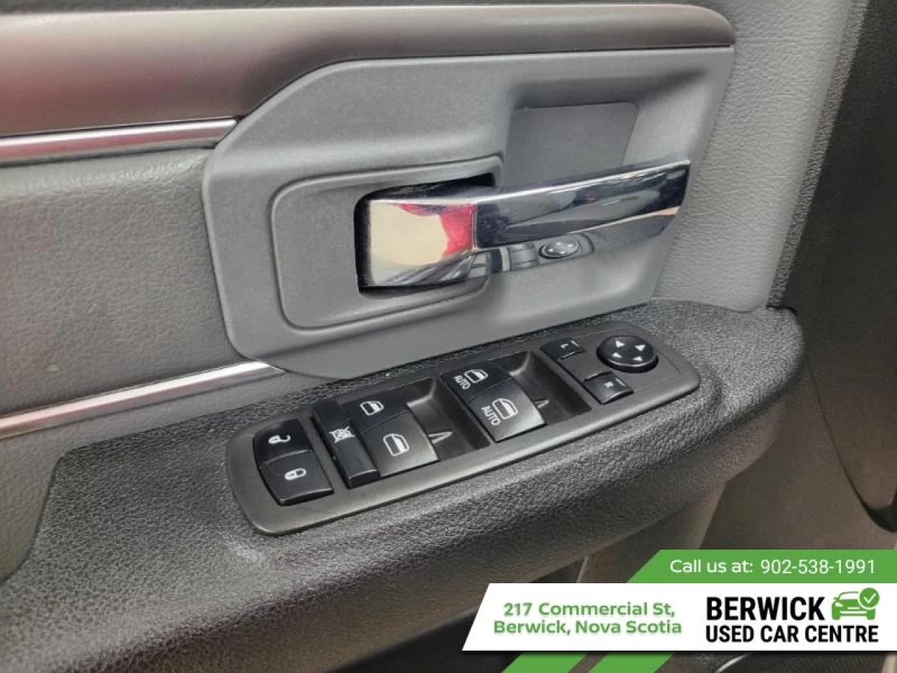 2023 Ram 1500 Classic SLT Main Image