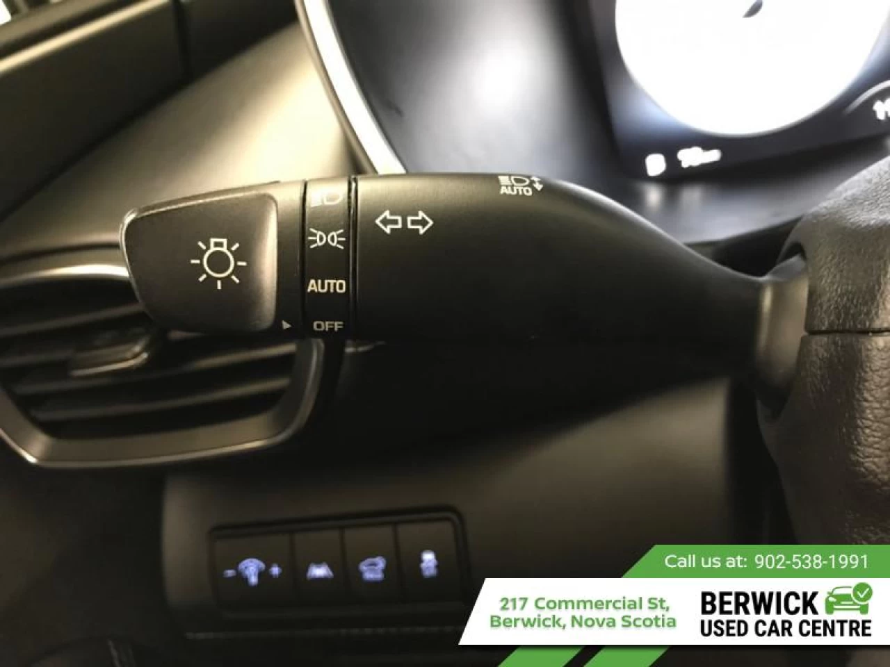 2021 Hyundai Santa Fe Ultimate Caligraphy AWD Main Image