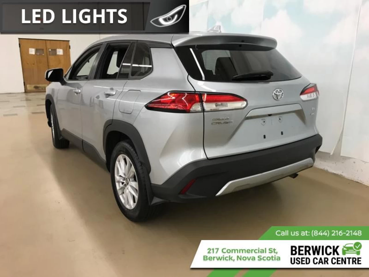 2022 Toyota Corolla Cross LE AWD Main Image