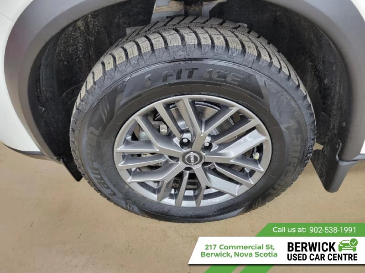 2024 Nissan Rogue S Main Image