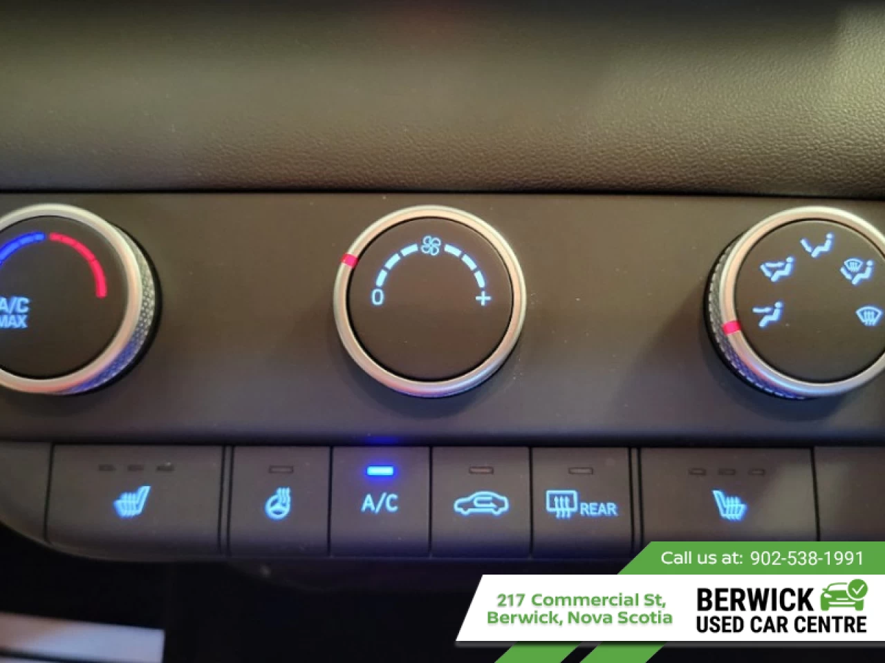 2025 Hyundai Elantra Preferred Main Image