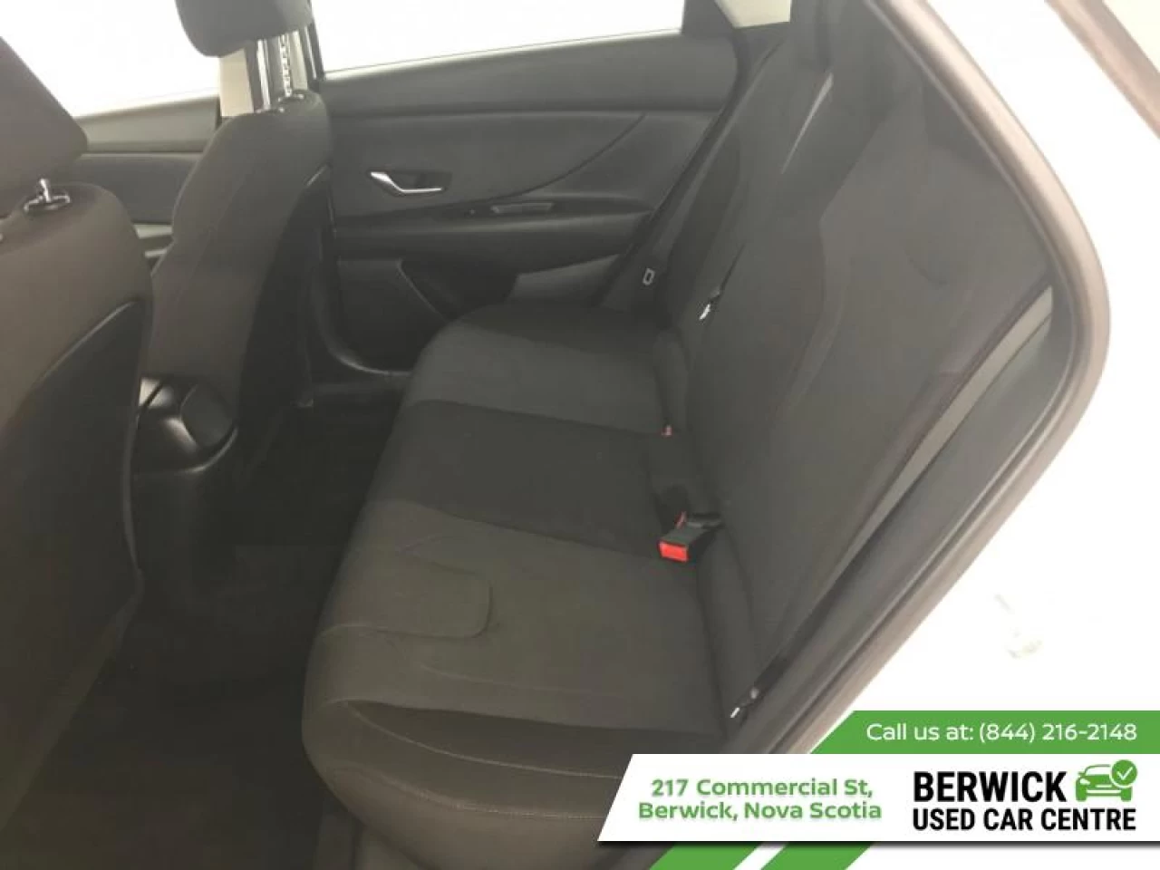 2021 Hyundai Elantra Essential Manual Main Image