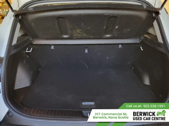 Kia Seltos SX Turbo AWD w/Black Interior 2023