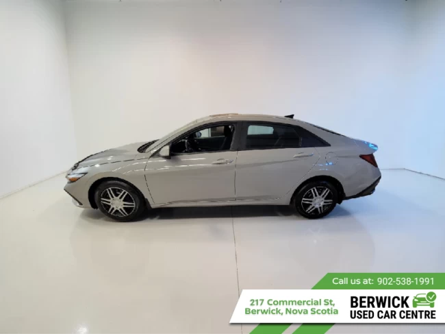 Hyundai Elantra - 2025