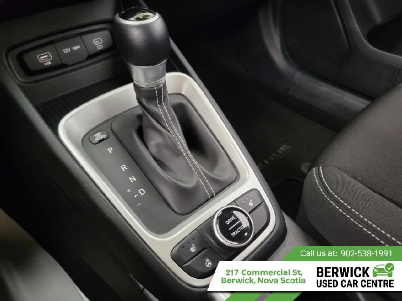 2024 Hyundai Venue Preferred Main Image