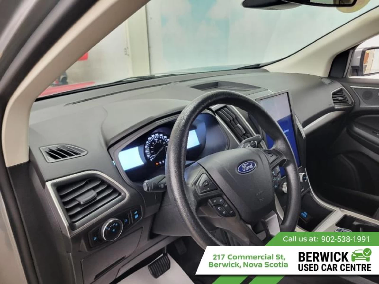 2024 Ford Edge SEL Main Image