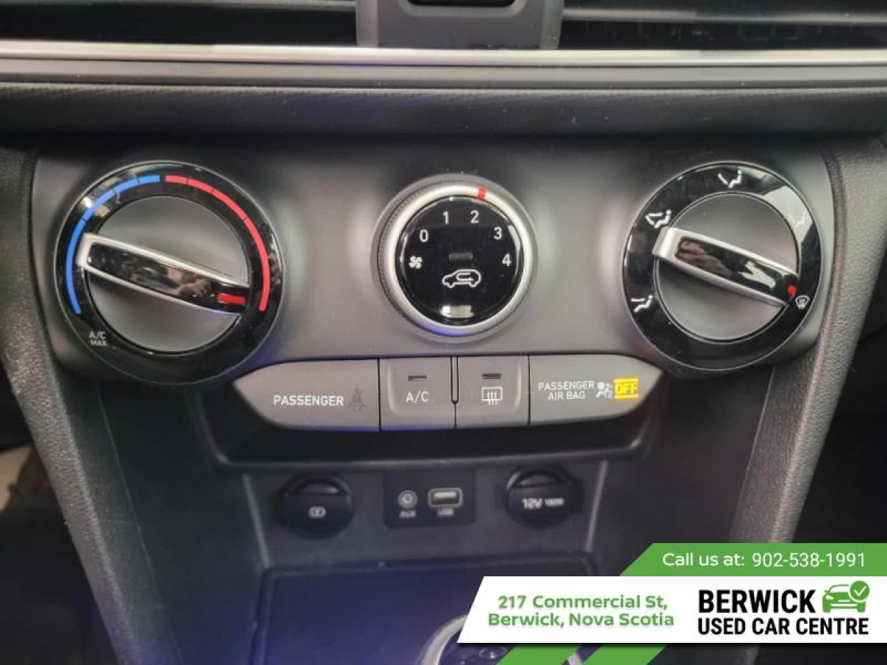 2020 Hyundai Kona 2.0L Essential AWD Main Image