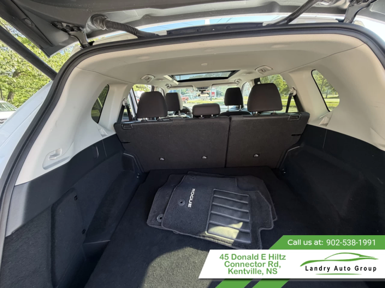 2024 Nissan Rogue SV Moonroof Main Image