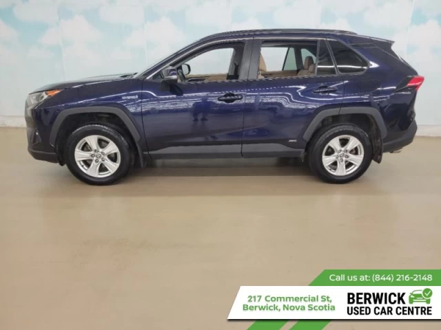 Toyota RAV4 Hybrid XLE 2021