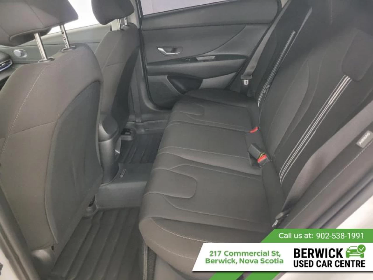 2025 Hyundai Elantra Preferred IVT w/Tech Pkg Main Image