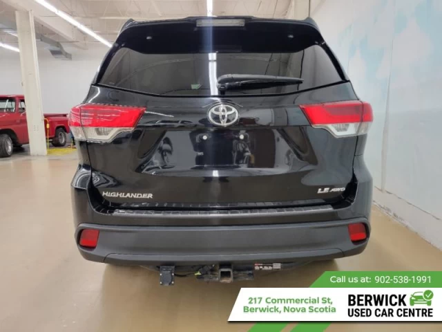 Toyota Highlander LE 2017
